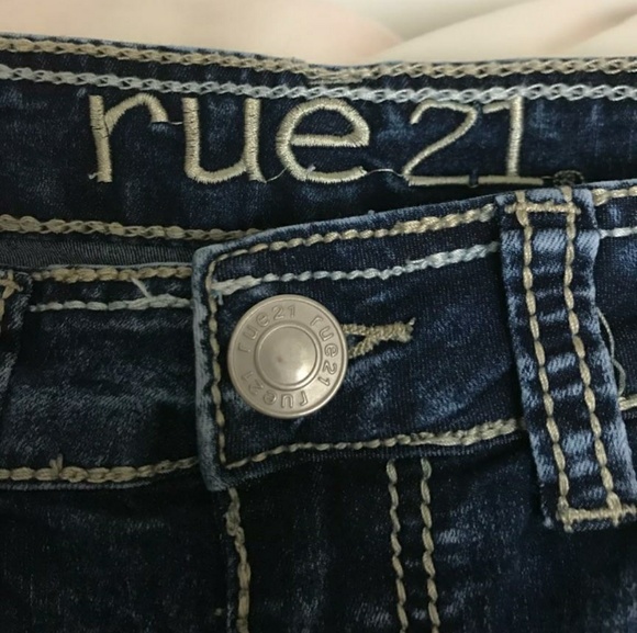 Girls/Women's Size 0 Rue 21 Jean Shorts - Picture 3 of 4